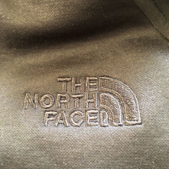 The North Face Takeback Black Track Jacket Big Kids - Picture 9 of 12